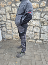 Kép betöltése a galériamegjelenítőbe: Rewear Rider Stretch Softshell Kabát/Dzseki