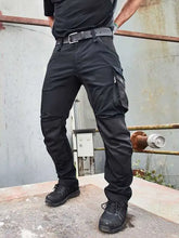 Kép betöltése a galériamegjelenítőbe: James&Nicholson Stretch Slim Style Deréknadrág