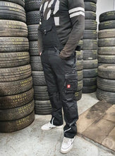 Kép betöltése a galériamegjelenítőbe: Engelbert Strauss Motion Kantárosnadrág Fekete1