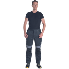 Kép betöltése a galériamegjelenítőbe: Cerva Max Eco Stretch Deréknadrág
